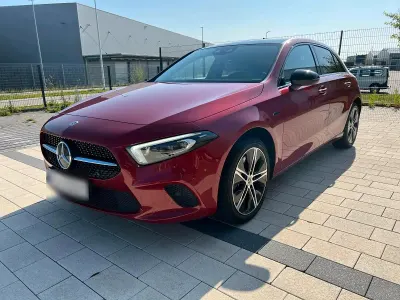 Gebraucht Mercedes A250 160 PS (117 kW) 2021 Rot Kleinwagen