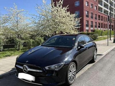 Usata Mercedes CLA200 150 CV (110 kW) 2020 Nero Station wagon