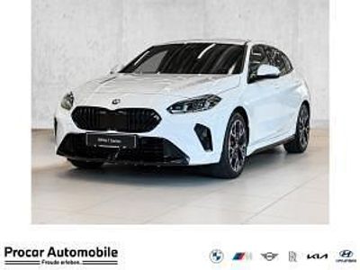 Neu BMW 116 M Sport 122 PS (89 kW) 2026 Weiß (alpinweiß uni) Kleinwagen