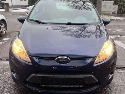 Gebraucht Ford Fiesta Trend 60 PS (44 kW) 2011 Atlantikblau metallic Kleinwagen