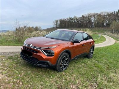 Gebraucht Citroën e-C4 Feel 100 kW (136 PS) 2022 Orange Limousine