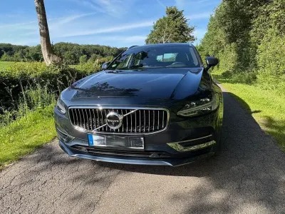 Gebraucht Volvo V90 Inscription 392 PS (288 kW) 2020 Blau Kombi