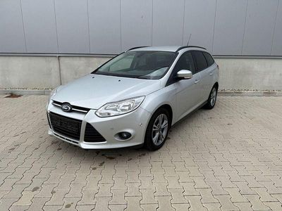 Silber Gebraucht 2014 Ford Focus SYNC Edition Limousine | 3.490 € (Guter Preis)