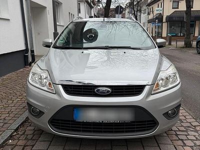 Gebraucht Ford Focus 101 PS (74 kW) 2010 Silber Kombi