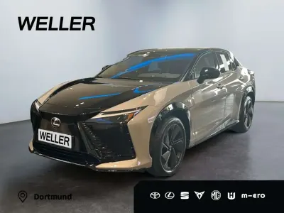 Begagnad Lexus RZ 550e Sport Line 300 kW (408 HK) 2026 Grå SUV