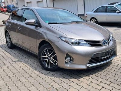 Toyota Auris Hybrid