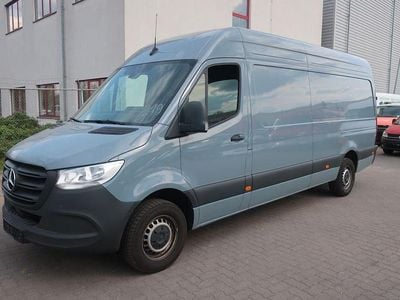 Gebraucht Mercedes Sprinter 150 PS (110 kW) 2024 Grau Van