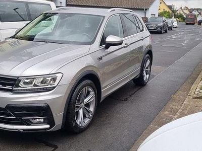 Silber Gebraucht 2019 VW Tiguan Highline SUV | 26.990 € (Fairer Preis)