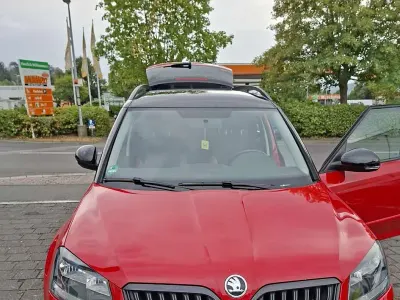 Gebraucht Skoda Yeti Ambition 110 PS (80 kW) 2015 Rot SUV