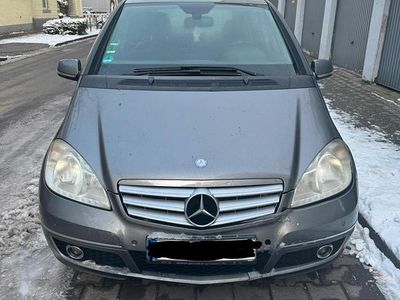Gebraucht Mercedes A180 Avantgarde 109 PS (80 kW) 2009 Silber Kleinwagen