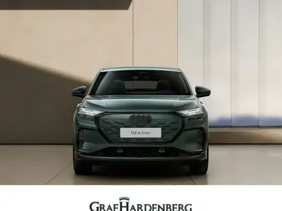 Neu Audi Q4 Sportback e-tron Performance 210 kW (286 PS) 2026 Grün SUV