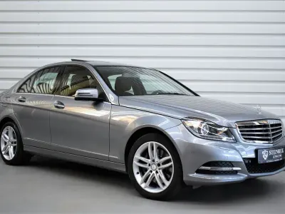 Gebraucht Mercedes C350 Elegance 306 PS (225 kW) 2013 Grau Limousine