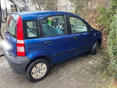 Second-hand Fiat Panda 54 CP (39 kW) 2004 Albastru Hatchback