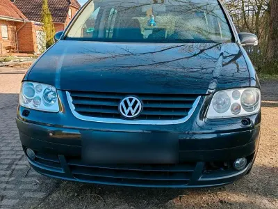 Gebraucht VW Touran 140 PS (102 kW) 2004 Schwarz Van / Kleinbus