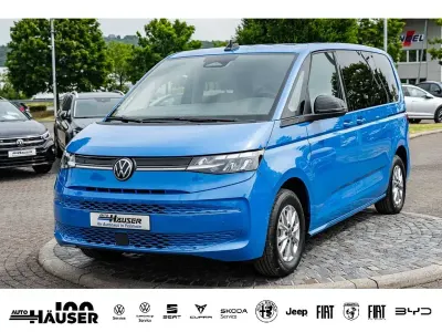 Gebraucht VW Multivan Life 150 PS (110 kW) 2026 Blau Van / Kleinbus