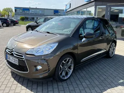 Gebraucht Citroën DS3 Prestige 158 PS (116 kW) 2013 Braun Limousine
