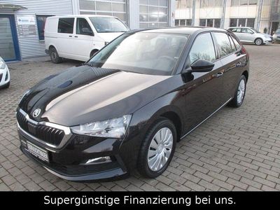 Gebraucht Skoda Scala Active 95 PS (69 kW) 2019 Schwarz Kleinwagen