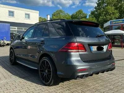 Gebraucht Mercedes GLE350 258 PS (189 kW) 2015 Grau SUV