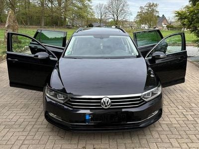Usata VW Passat Comfortline 120 CV (88 kW) 2016 Nero Station wagon