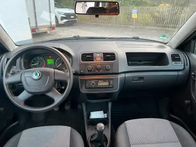 Gebraucht Skoda Fabia 69 PS (50 kW) 2011 Blau Kombi