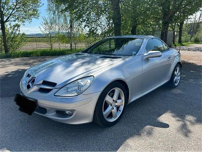 Second-hand Mercedes SLK280 231 CP (169 kW) 2007 Argintiu Cabrio
