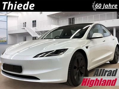 Second-hand Tesla Model 3 366 kW (498 CP) 2023 Alb Berlinǎ
