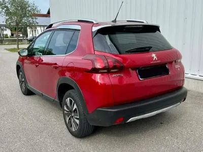 Gebraucht Peugeot 2008 131 PS (96 kW) 2019 Rot SUV
