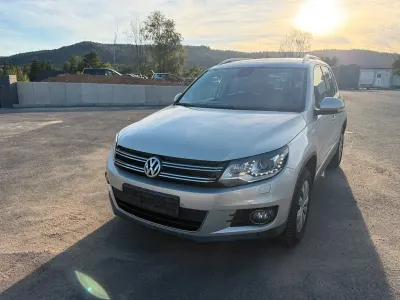 Gebraucht VW Tiguan Sportline 140 PS (102 kW) 2014 Gold SUV