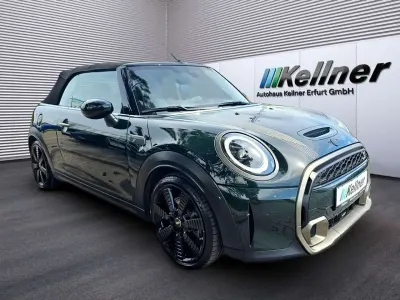 Gebraucht Mini Cooper S Cabriolet Resolute Edition 178 PS (130 kW) 2024 Rebel green Cabrio