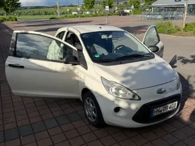 Używany Ford Ka Trend 69 KM (50 kW) 2009 Biały Hatchback