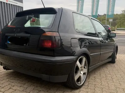 Używany VW Golf 174 KM (127 kW) 1995 Czarny Coupe