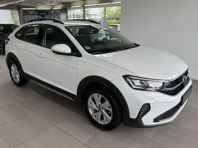 Używany VW Taigo Life 95 KM (69 kW) 2022 Biały SUV