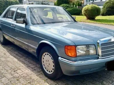 Używany Mercedes S420 224 KM (164 kW) 1989 Niebieski Sedan/Limuzyna