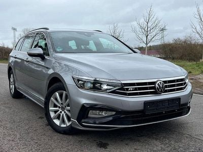 Gebraucht VW Passat R-line 200 PS (147 kW) 2022 Silber Kombi
