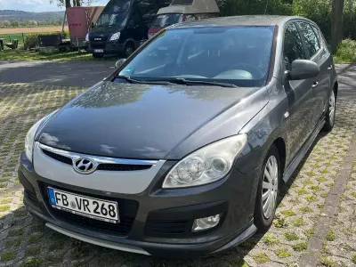 Gebraucht Hyundai i30 Style 143 PS (105 kW) 2008 Grau Kombi