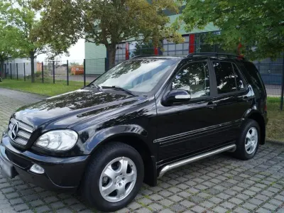 Gebraucht Mercedes ML270 163 PS (119 kW) 2003 Schwarz SUV