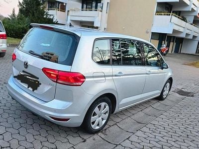 Silber Gebraucht 2017 VW Touran Van / Kleinbus | 9.790 € (Fairer Preis)