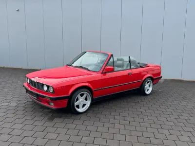 Gebraucht BMW 318 112 PS (82 kW) 1991 Rot Cabrio