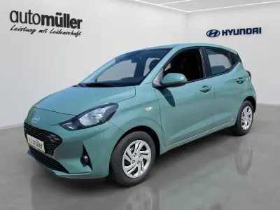Gebraucht Hyundai i10 Select 63 PS (46 kW) 2025 Grün Kleinwagen