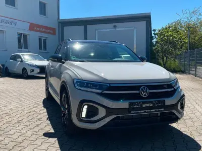 Usata VW T-Roc R-line 150 CV (110 kW) 2023 Grigio SUV