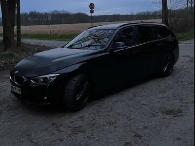Usata BMW 320 Advantage 184 CV (135 kW) 2018 Nero Station wagon