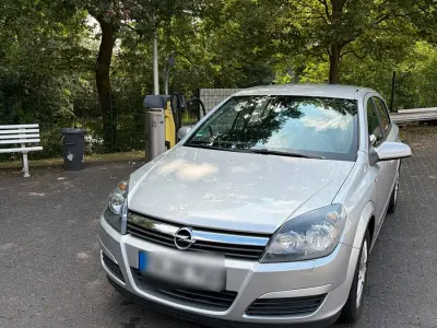 Gebraucht Opel Astra 125 PS (91 kW) 2004 Silber Kleinwagen