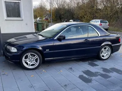 Gebraucht BMW 323 Cabriolet 170 PS (125 kW) 2000 Blau Cabrio
