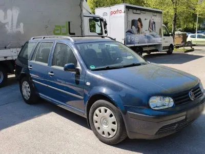Używany VW Golf IV 101 KM (74 kW) 2000 Niebieski Kombi