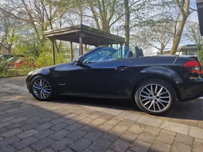Gebraucht Mercedes SLK200 184 PS (135 kW) 2010 Schwarz Cabrio