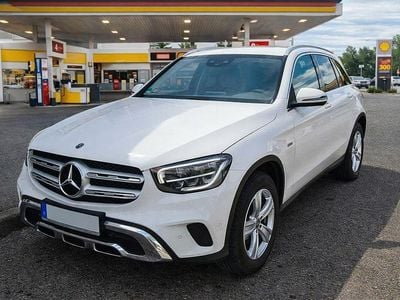 Weiß Gebraucht 2021 Mercedes GLC300e Business SUV | 29.950 € (Superpreis)