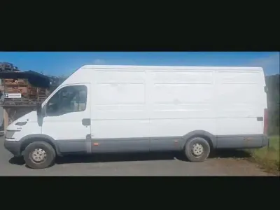 Occasion Iveco Daily 140 ch (102 kW) 2004 Blanc Monospace