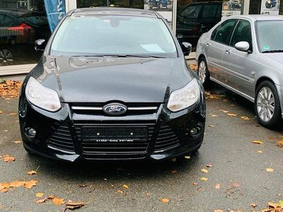 Usata Ford Focus 116 CV (85 kW) 2011 Nero Utilitaria