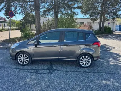 Gebraucht Ford B-MAX Titanium 105 PS (77 kW) 2015 Grau Van / Kleinbus