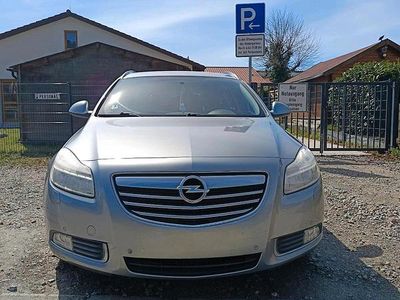 Second-hand Opel Insignia Sport 131 CP (96 kW) 2013 Gri Break